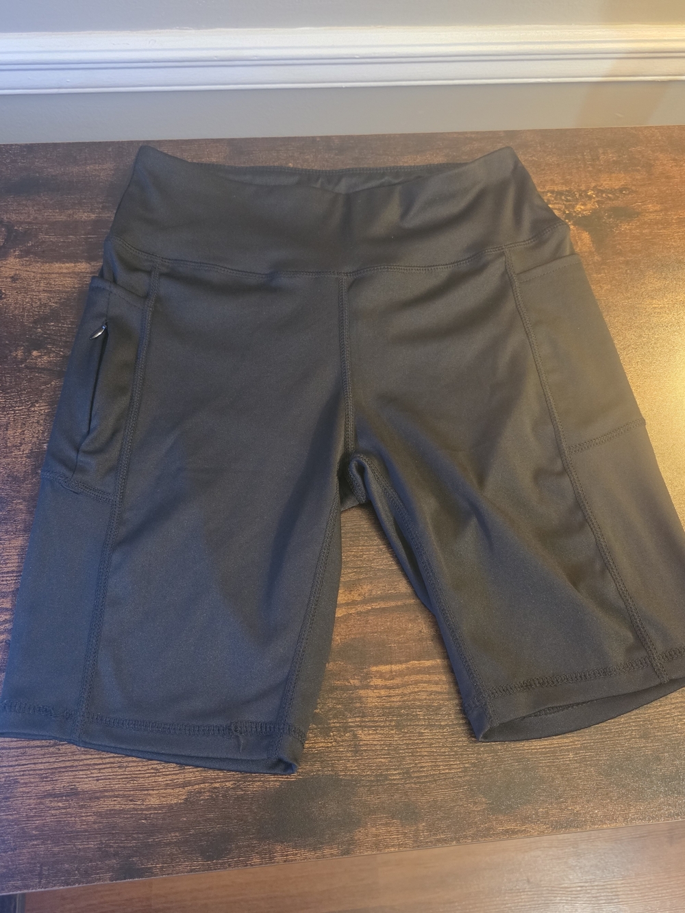 Adrienne Vittadini Black High-Rise Bike Shorts with Side Zip Pocket